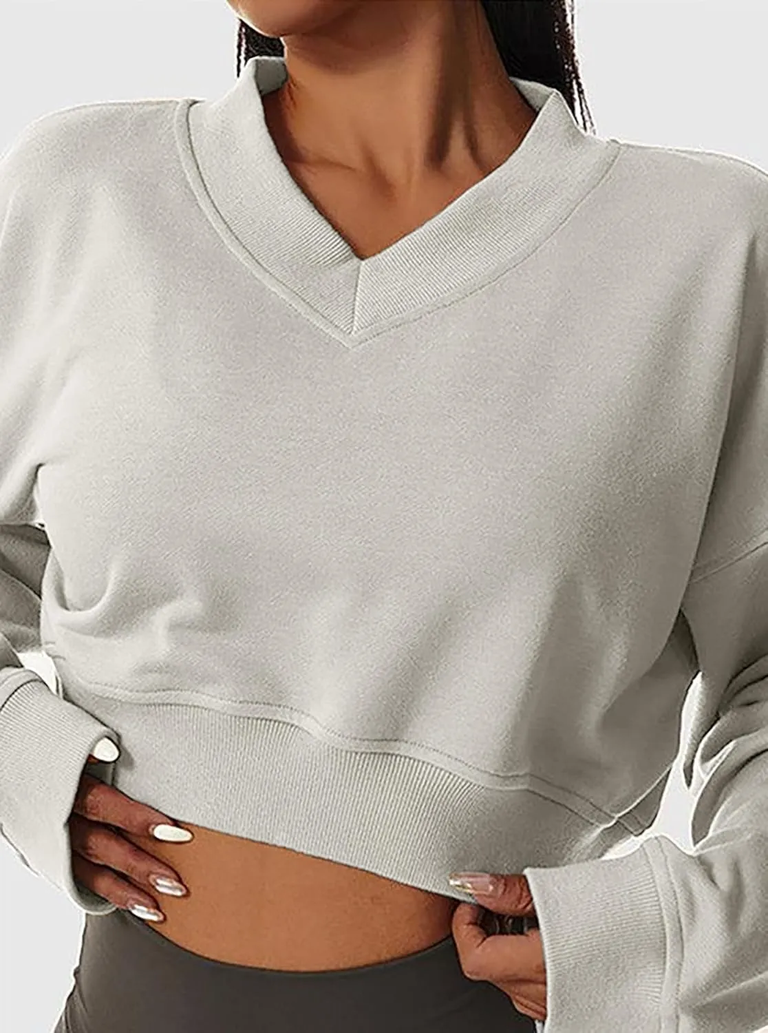 Remidoo Women's V Neck Cropped Sweatshirt Long Sleeve Loose Fit Drop Shoulder Pullover Top