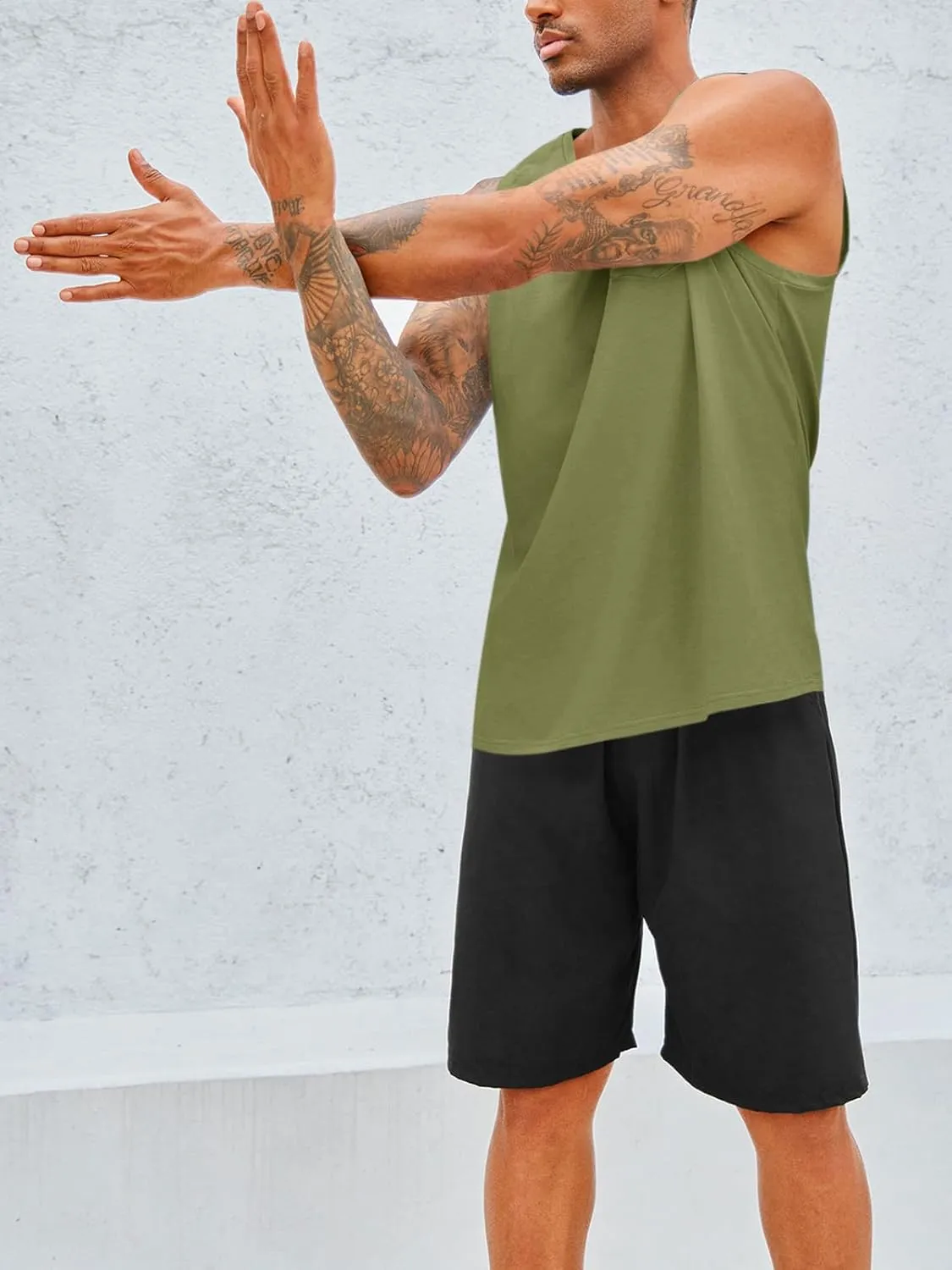 Runcati Men's Sleeveless Tank Tops Crewneck Workout Gym Cotton Muscle Pocket T Shirt