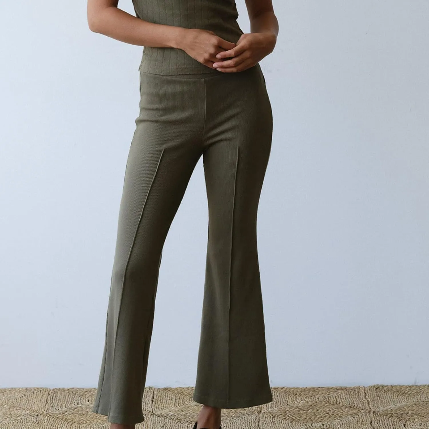 Women's Rib Flare Pants Elastic High Waist Seamed Creases Bell Bottom Trousers Workout Sweatpants