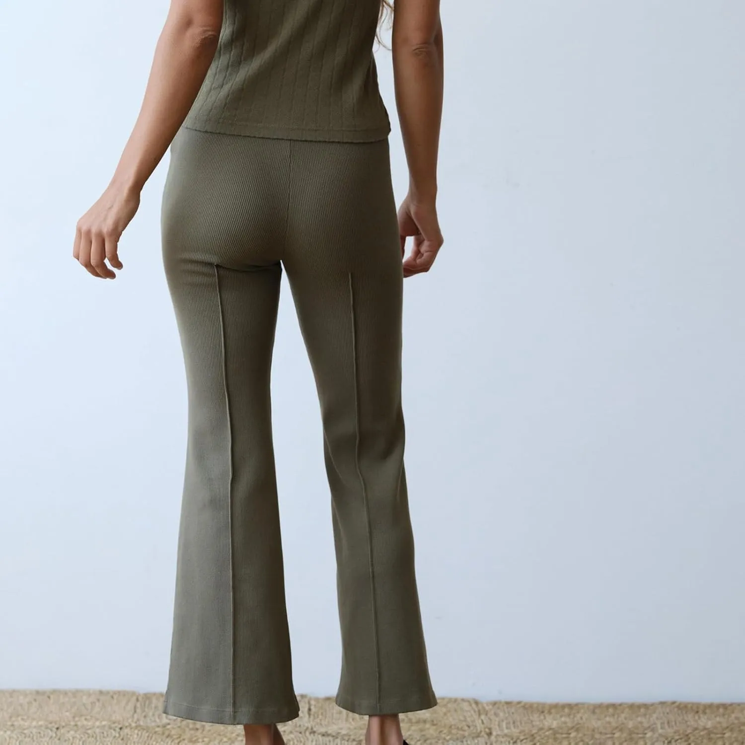 Women's Rib Flare Pants Elastic High Waist Seamed Creases Bell Bottom Trousers Workout Sweatpants