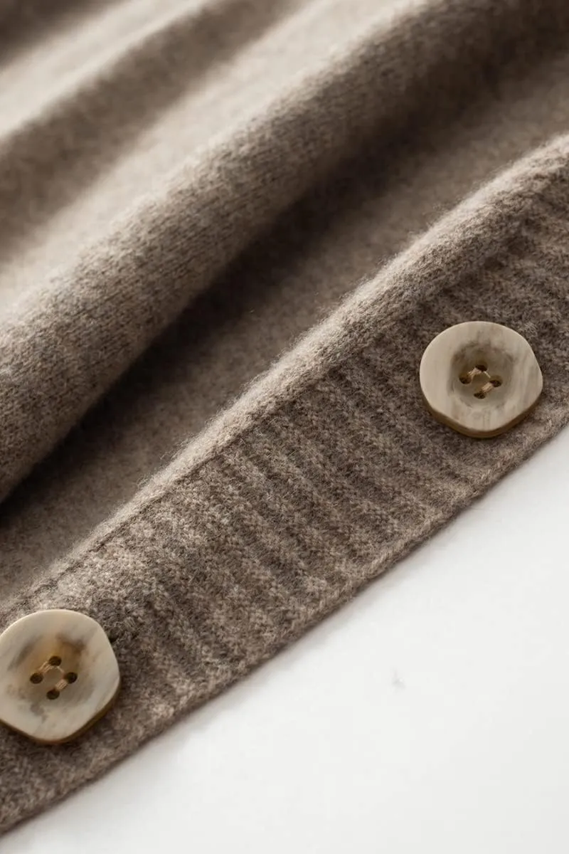 Women's V-Neck Simple Three-Button Design Solid Color Loose Casual All-Wool Knitted Vest
