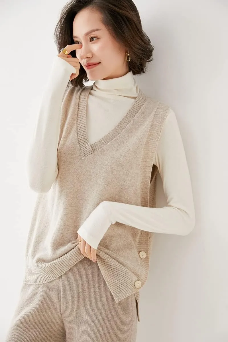Women's V-Neck Simple Three-Button Design Solid Color Loose Casual All-Wool Knitted Vest