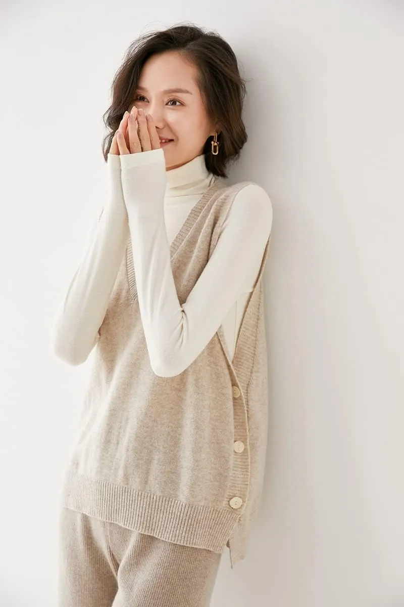 Women's V-Neck Simple Three-Button Design Solid Color Loose Casual All-Wool Knitted Vest